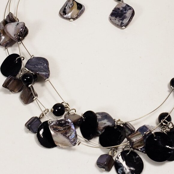 Mother-of-Pearl Multi-Strand Necklace & Shell Drop Earrings | Iridescent Beads - Picture 7 of 9